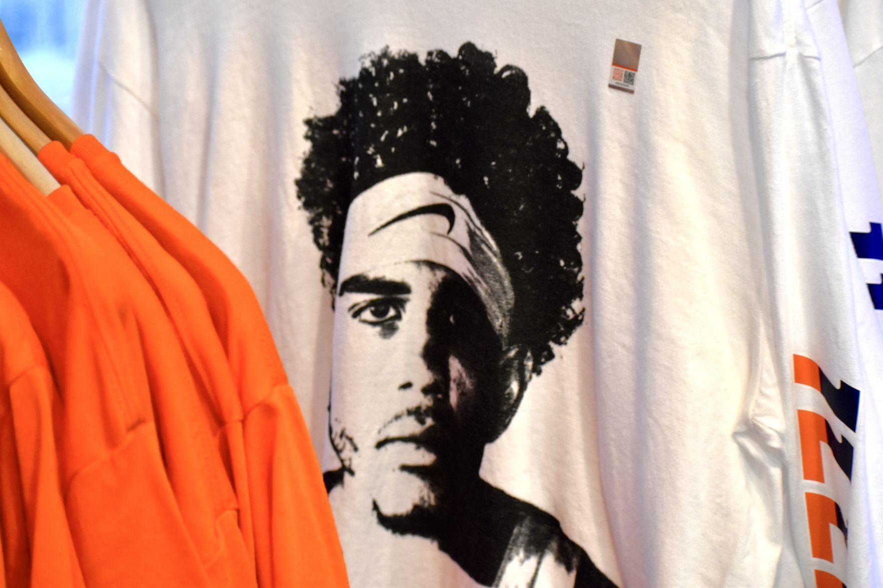 Photos: Illinois star Andre Curbelo celebrates 20th birthday with meet and greet